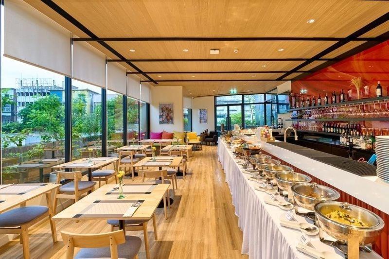 Mo Hotel Bangkok Bagian luar foto